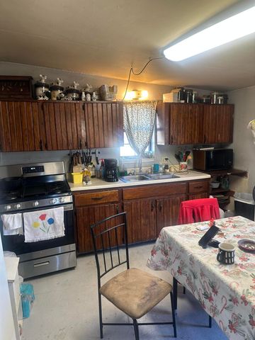 720 Redwood Lane, Mammoth Spring, AR 72554