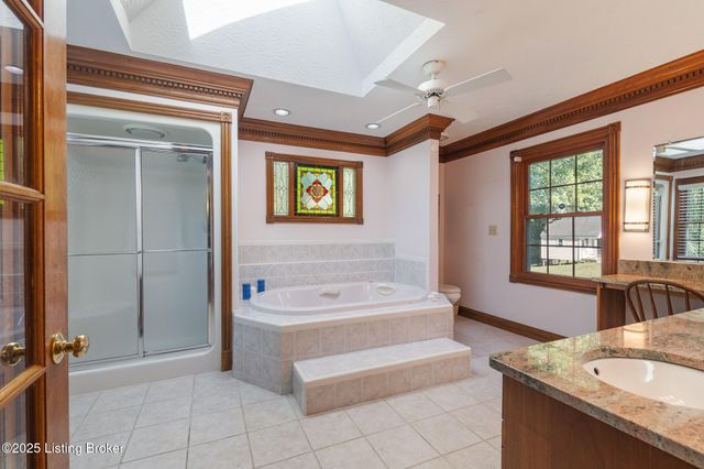 5607 Blevins Gap Rd, Louisville, KY 40272