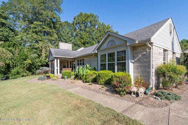 5607 Blevins Gap Rd, Louisville, KY 40272