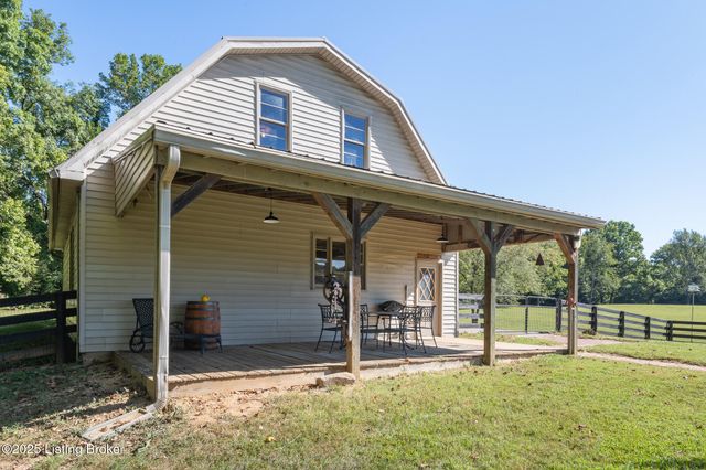 5607 Blevins Gap Rd, Louisville, KY 40272