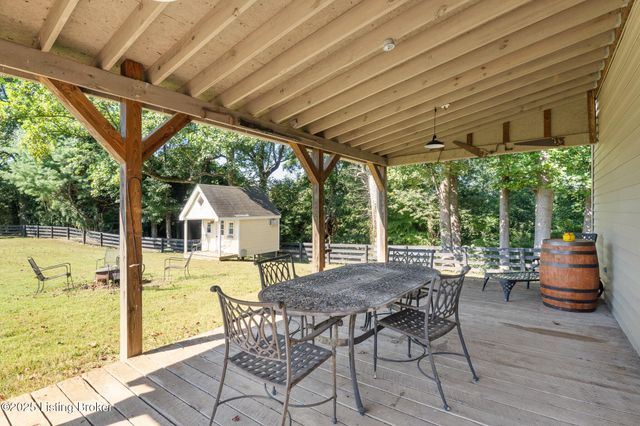 5607 Blevins Gap Rd, Louisville, KY 40272