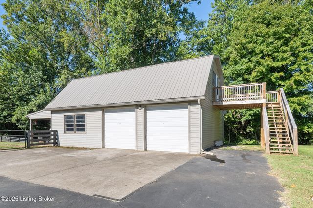 5607 Blevins Gap Rd, Louisville, KY 40272