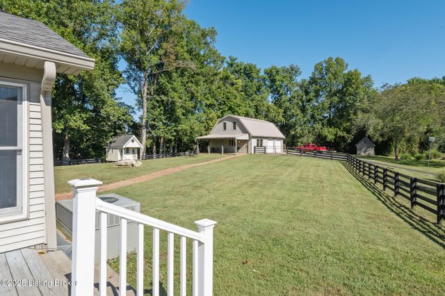 5607 Blevins Gap Rd, Louisville, KY 40272
