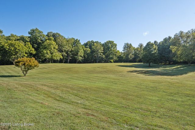 5607 Blevins Gap Rd, Louisville, KY 40272