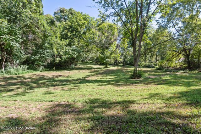 5607 Blevins Gap Rd, Louisville, KY 40272