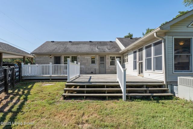 5607 Blevins Gap Rd, Louisville, KY 40272