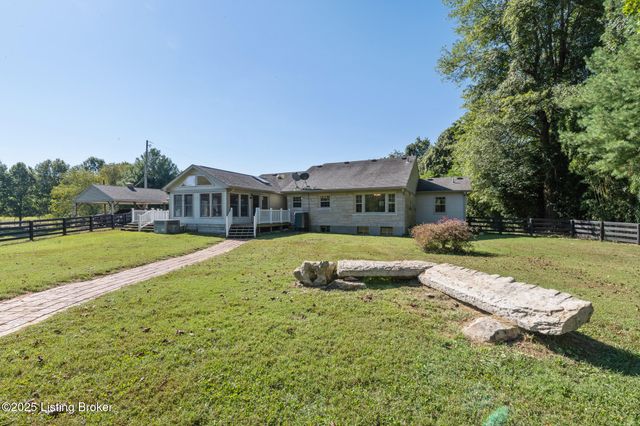 5607 Blevins Gap Rd, Louisville, KY 40272