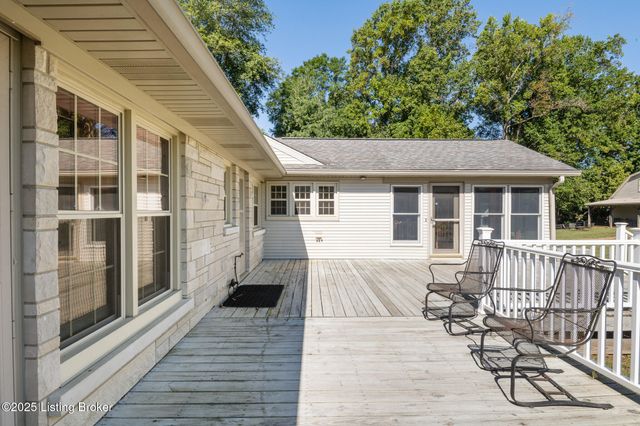 5607 Blevins Gap Rd, Louisville, KY 40272