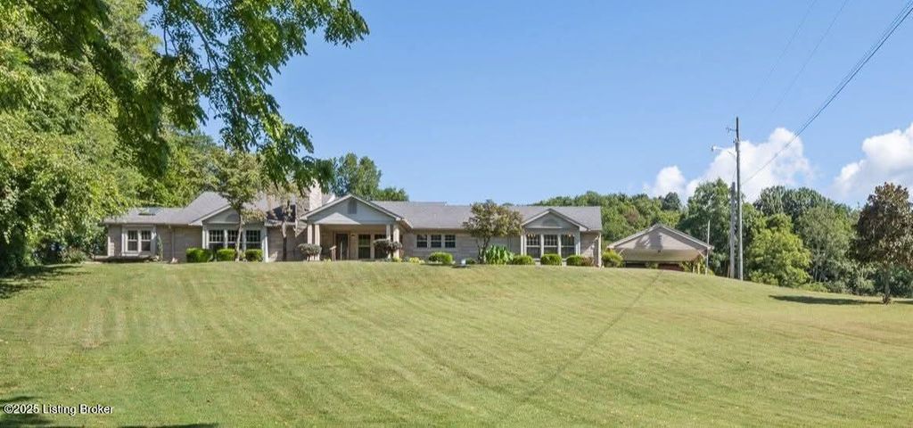 5607 Blevins Gap Rd, Louisville, KY 40272
