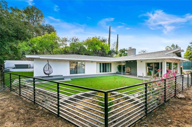 3716 Crownridge, Sherman Oaks, CA 91403