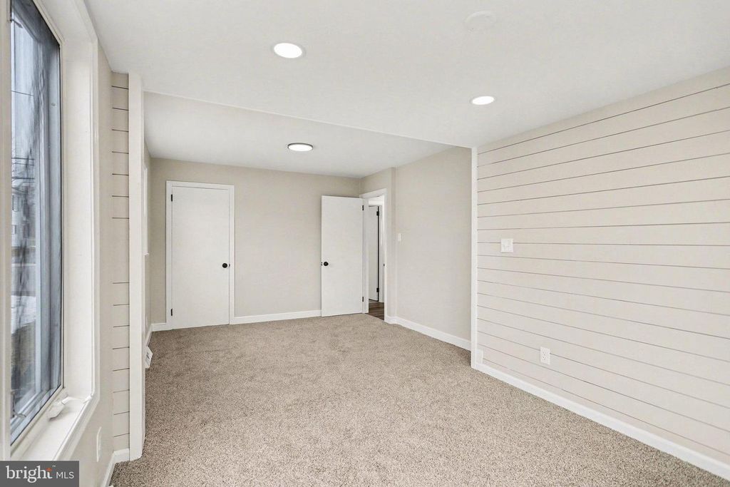 Image 26 of property listing at 43 W HIGH ST, Windsor, PA 17366