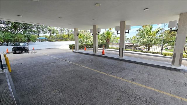 2500 Parkview Dr 2317, Hallandale Beach, FL 33009