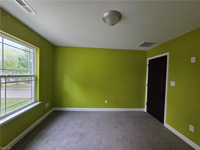 1405 Old Buckroe RD, Hampton, VA 23663