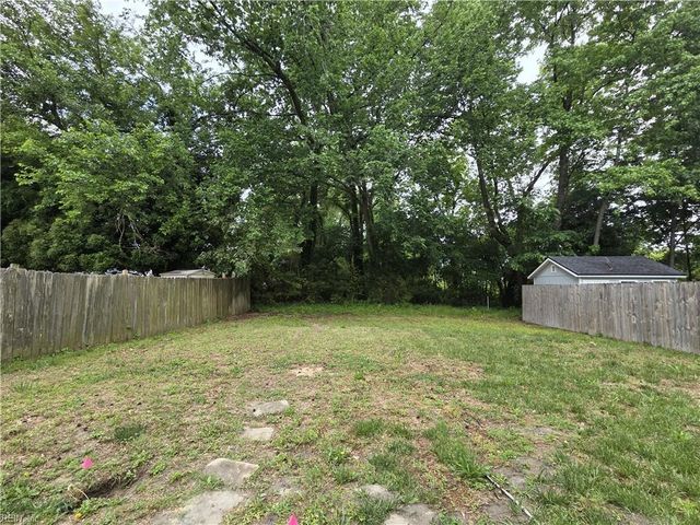 1405 Old Buckroe RD, Hampton, VA 23663