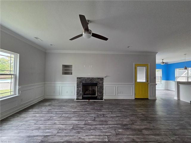1405 Old Buckroe RD, Hampton, VA 23663