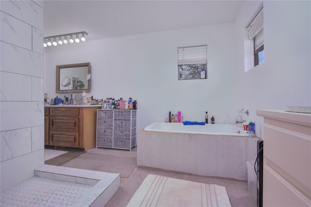 368 Lytton LN, Dale, TX 78616