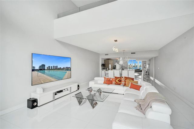 400 Sunny Isles Boulevard 2005, Sunny Isles Beach, FL 33160
