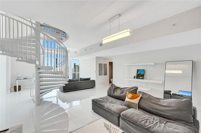 400 Sunny Isles Boulevard 2005, Sunny Isles Beach, FL 33160