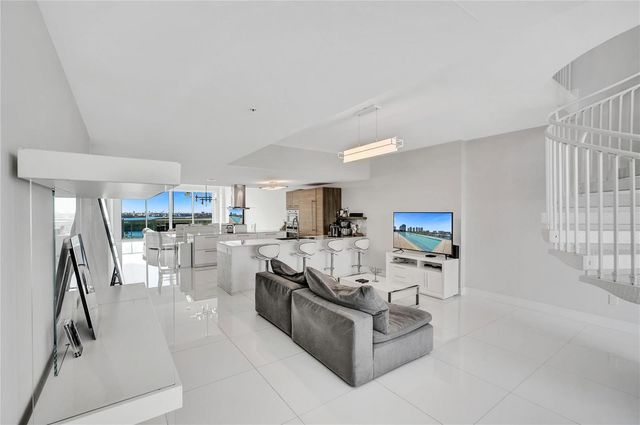 400 Sunny Isles Boulevard 2005, Sunny Isles Beach, FL 33160