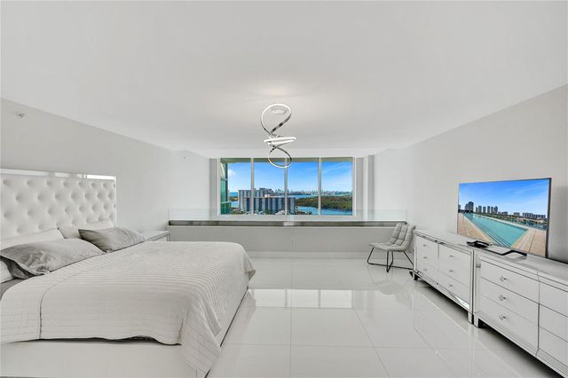 400 Sunny Isles Boulevard 2005, Sunny Isles Beach, FL 33160