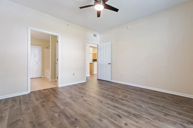 275 Murcia Drive 104, Jupiter, FL 33458