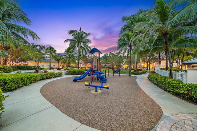 275 Murcia Drive 104, Jupiter, FL 33458