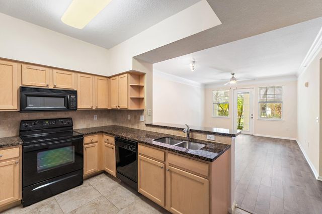 275 Murcia Drive 104, Jupiter, FL 33458