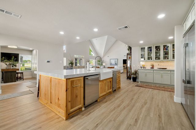 12240 Wellington Road, Ponder, TX 76259
