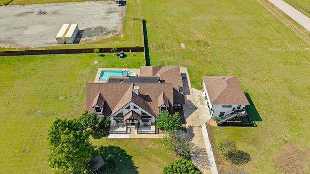 12240 Wellington Road, Ponder, TX 76259
