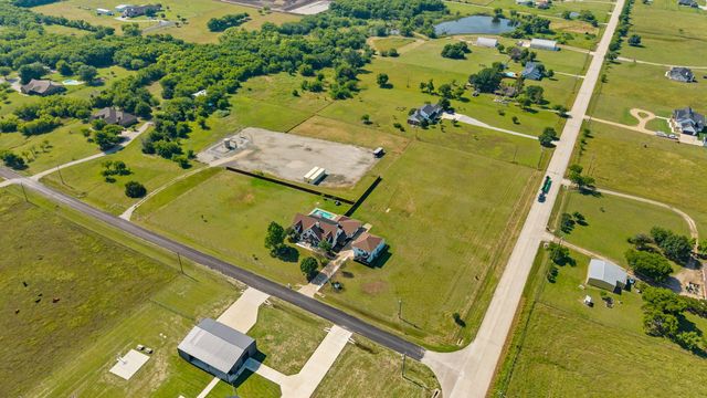 12240 Wellington Road, Ponder, TX 76259