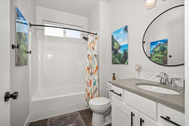 1824 S Ridgetop Dr, Greenacres, WA 99016