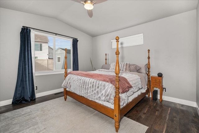 1824 S Ridgetop Dr, Greenacres, WA 99016