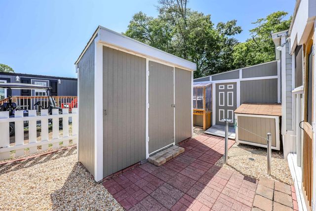 555 Woodland Dr., Murrells Inlet, SC 29576