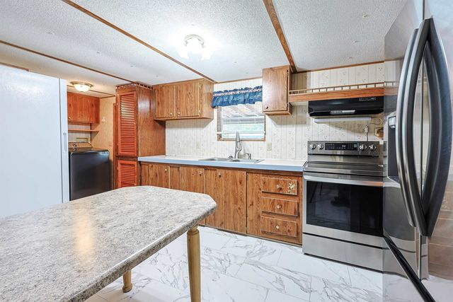 555 Woodland Dr., Murrells Inlet, SC 29576