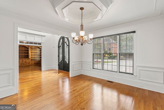 2452 Walkers Glen Lane, Buford, GA 30519