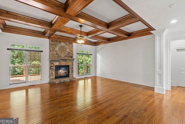 2452 Walkers Glen Lane, Buford, GA 30519