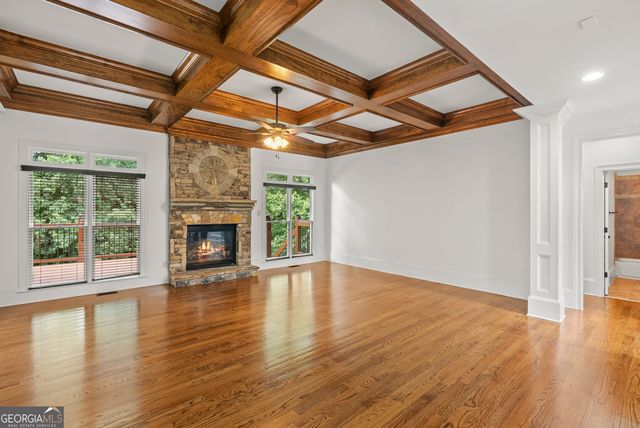 2452 Walkers Glen Lane, Buford, GA 30519