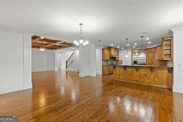 2452 Walkers Glen Lane, Buford, GA 30519