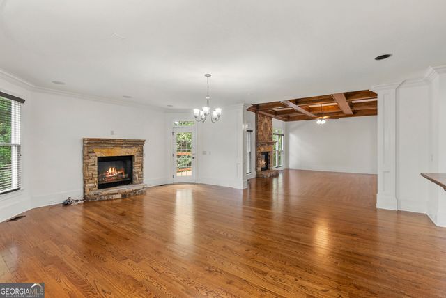 2452 Walkers Glen Lane, Buford, GA 30519