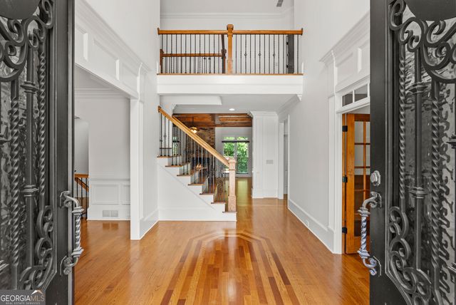 2452 Walkers Glen Lane, Buford, GA 30519