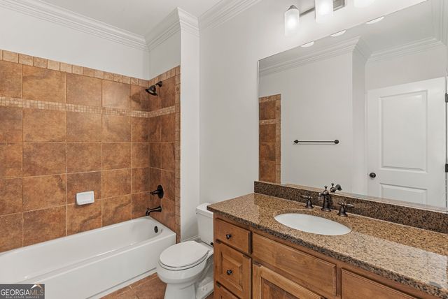 2452 Walkers Glen Lane, Buford, GA 30519