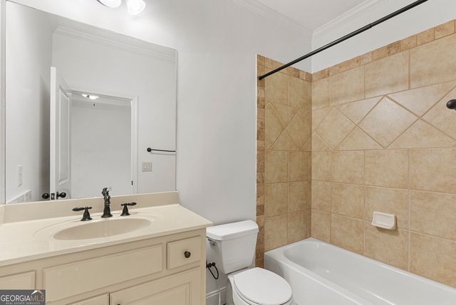 2452 Walkers Glen Lane, Buford, GA 30519