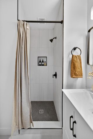 8888 Tahiti Ct, Orangevale, CA 95662