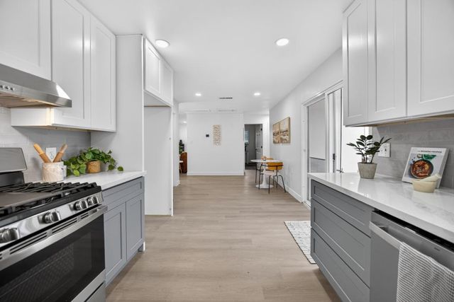 8888 Tahiti Ct, Orangevale, CA 95662