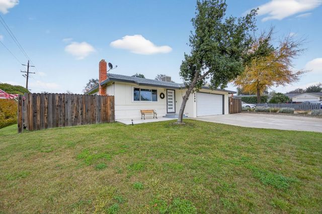 8888 Tahiti Ct, Orangevale, CA 95662