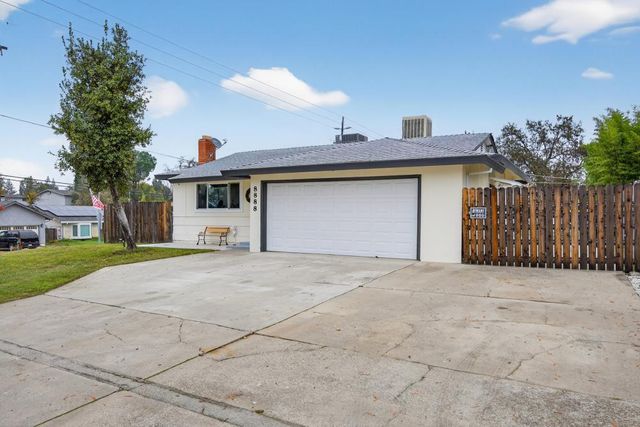 8888 Tahiti Ct, Orangevale, CA 95662