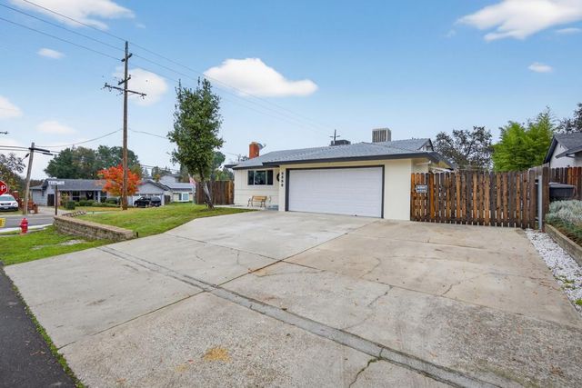 8888 Tahiti Ct, Orangevale, CA 95662