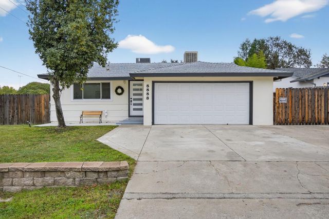 8888 Tahiti Ct, Orangevale, CA 95662