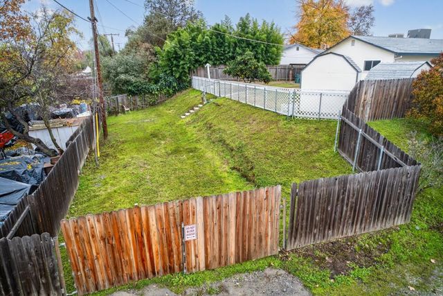 8888 Tahiti Ct, Orangevale, CA 95662