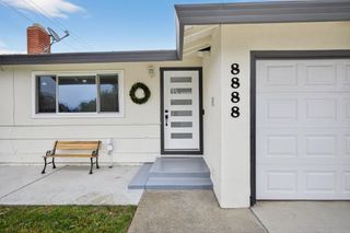 8888 Tahiti Ct, Orangevale, CA 95662